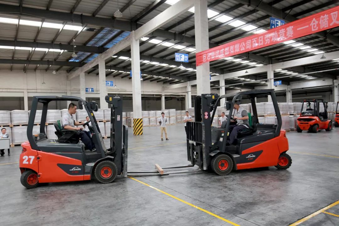 百日劳动竞赛之叉车技能比赛圆满进行