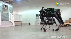 越来越妖孽了 波士顿动力公司的四足行走机器人