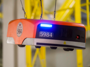 亚马逊仓储机器人挑大梁 为储中心节省20%运营费用