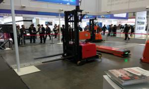 艾吉威无反射板激光自主导航AGV：满足差异化的智能物流需求