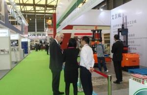 AGV机器人企业面临的困境和对策