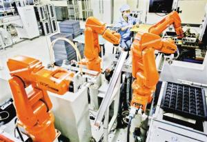 广东推进工业机器人进集群 2017年应用机器人将超8万台