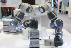 工业AGV机器人为智能制造的全面普及奠定基础