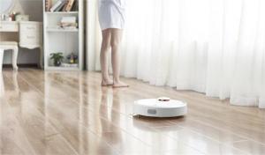 人工智能技术日新月异 服务机器人渐行渐近