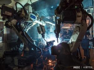 机器人将在2027年创造1490万个就业岗位