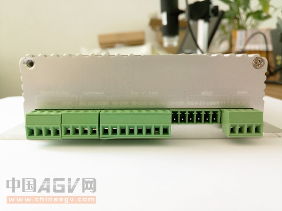 激光导航控制系统解决方案（无反光板）