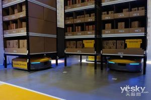 机器人助力智慧零售 苏宁亮相CE China展会