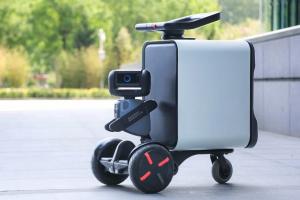 用平衡车送外卖？Segway Robotics和Intel联合推出配送机器人