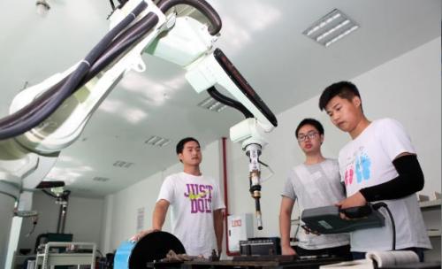 永川研发机器人辐射全国