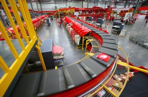 继续用AI“革命”，京东全国首家无人分拣中心曝光