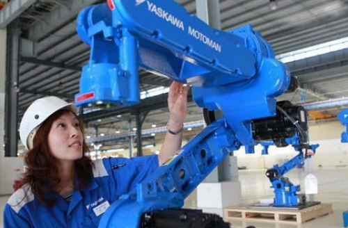安川机器人再扩产能：生产力提高2.5倍，年产1500台