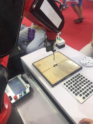 协作机器人手臂，到底有怎样的应用前景？