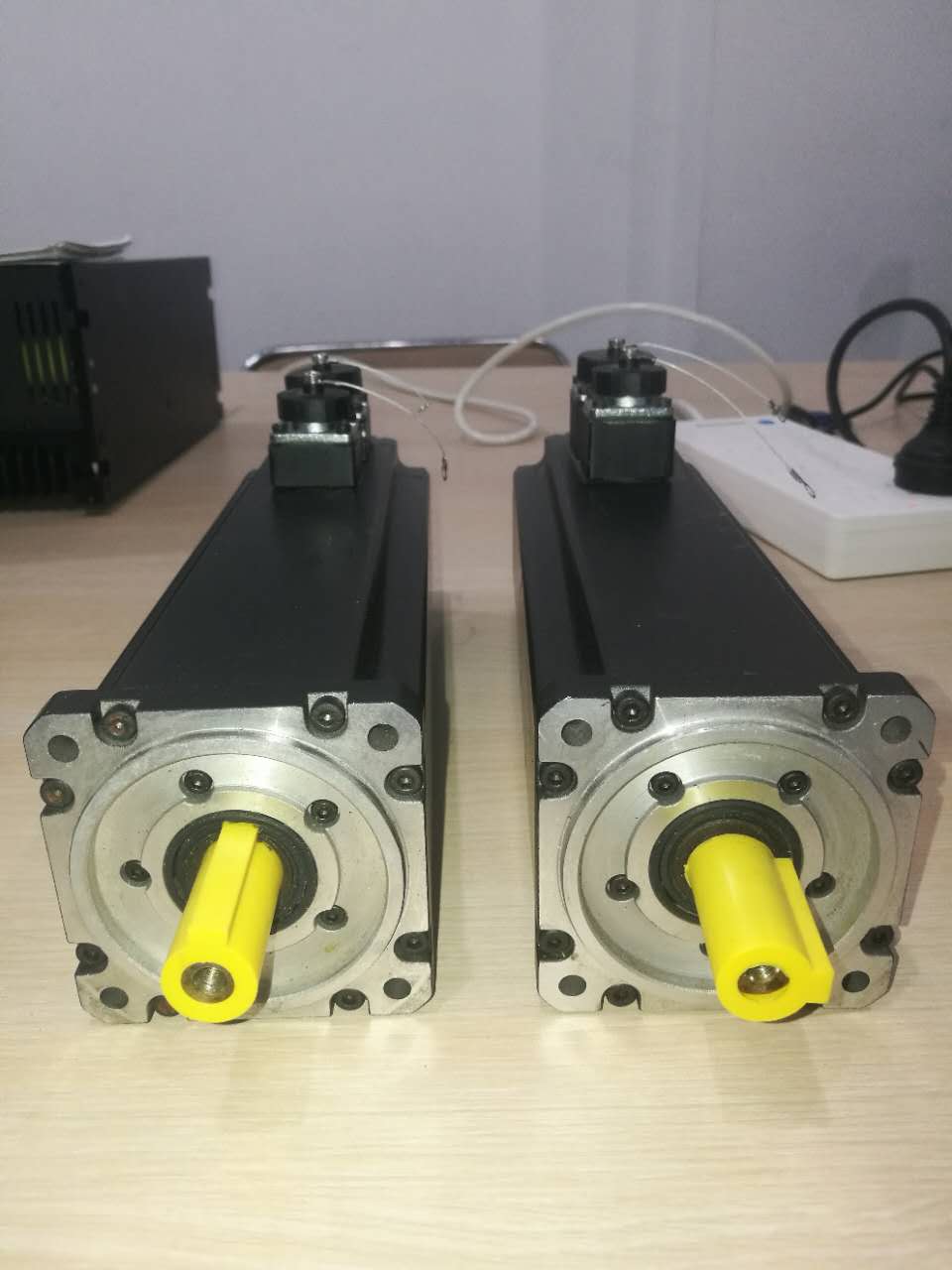 同毅TLSM系列低压伺服电机