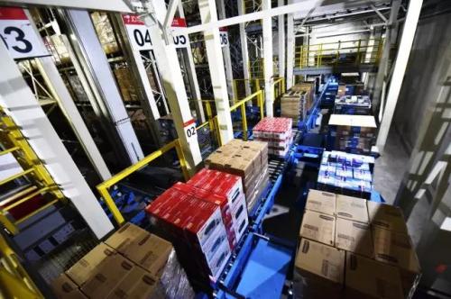 京东智能设备全景式曝光，智慧物流全面迎战双11！