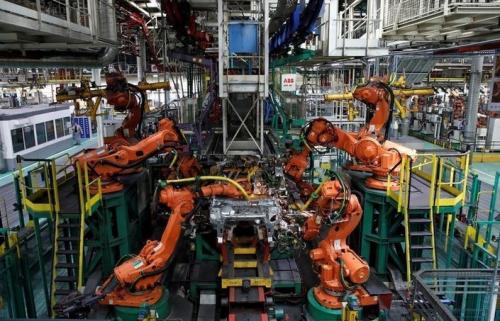 电子行业立下大功，去年工业机器人销量大涨16%