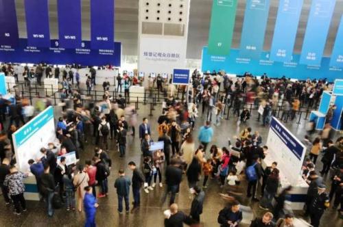 #CeMAT ASIA# 仓储机器人哪家强？