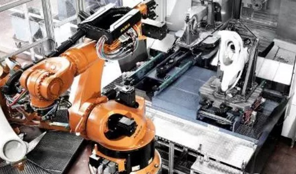 KUKA机器人一心一意坚守“勿”动 or 随心所意云端“舞”动