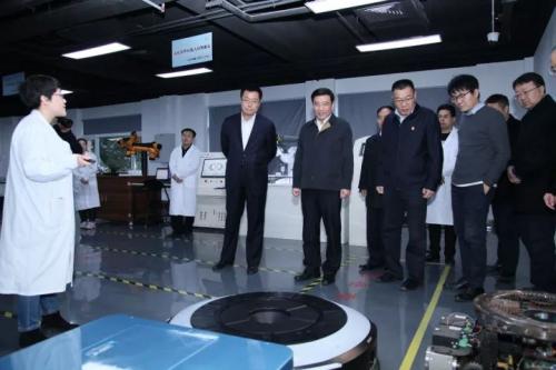 快讯 | Geek+机器人接受工信部检阅，获高度赞誉