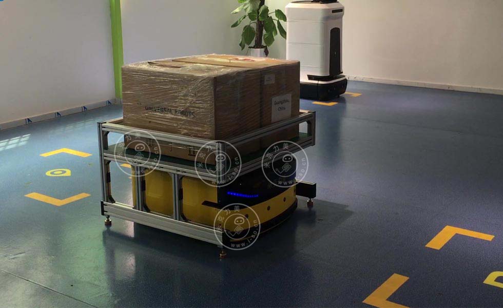 顶升无反光板激光AGV小车BW-500_中国AGV网(www.chinaagv.com) 顶升无反光板激光AGV小车BW-500_中国AGV网(www.chinaagv.com)