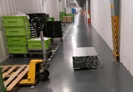 AGV自动搬运车在玻璃纤维行业的应用