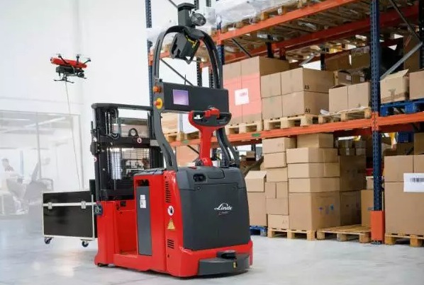 智能工厂的发展带动AGV需求暴增