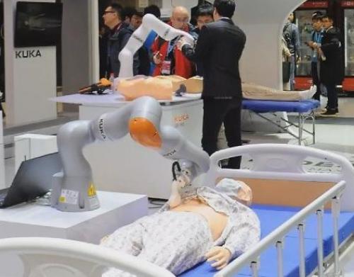 全球机器人市场变革加速 日媒忧中企先于日企获得高端技术