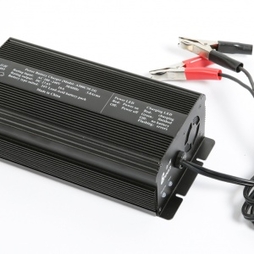 L500CM-24 锂电池智能充电器,AGV充电器,适用于7节 25.9V锂电池