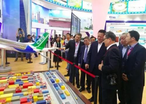 高仙机器人代表张江亮相大连国际工博会