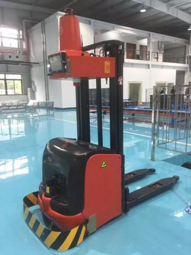 智能物流大战核心是机器人