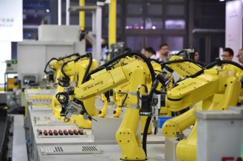 媒体评说 | 20余机器人“坐镇”未来工厂 FANUC将在进博会展示智能制造最新技术设备