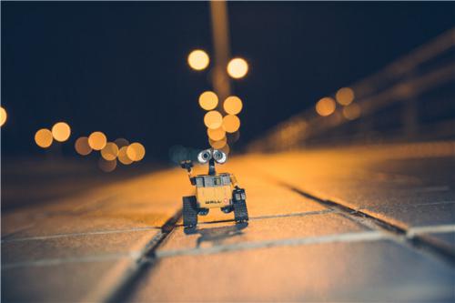 人工智能仿人机器人索菲亚获颁世界首个机器人签证