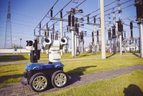 马鞍山首个变电站智能巡检机器人“上岗”　实现设备区域无死角监控