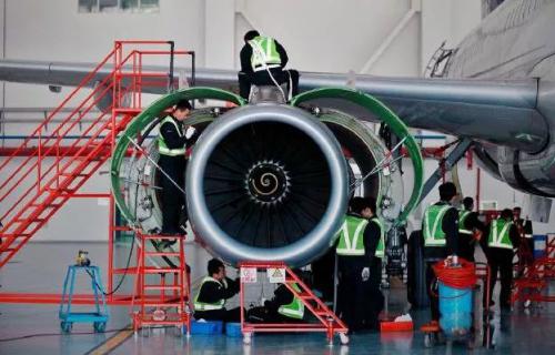  汇聚自动化:飞机的“钢铁心脏”--如何超精密装配与维保？