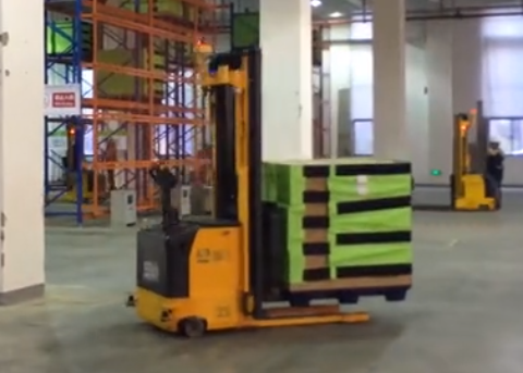  智久无人驾驶叉车2018新品发布