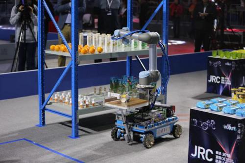 机甲交锋 一场机器人赛事背后的物流技术创新竞速与人才争夺战