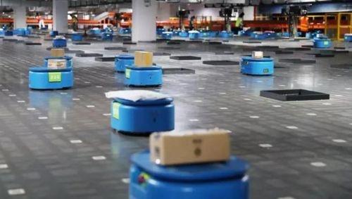 行业首次，快递网点用上AGV机器人节省六成人力成本