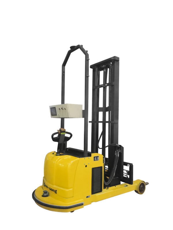 小前移AGV_中国AGV网(www.chinaagv.com) 小前移AGV_中国AGV网(www.chinaagv.com)