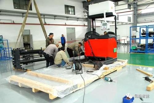 昆船智能前移高举升AGV出厂