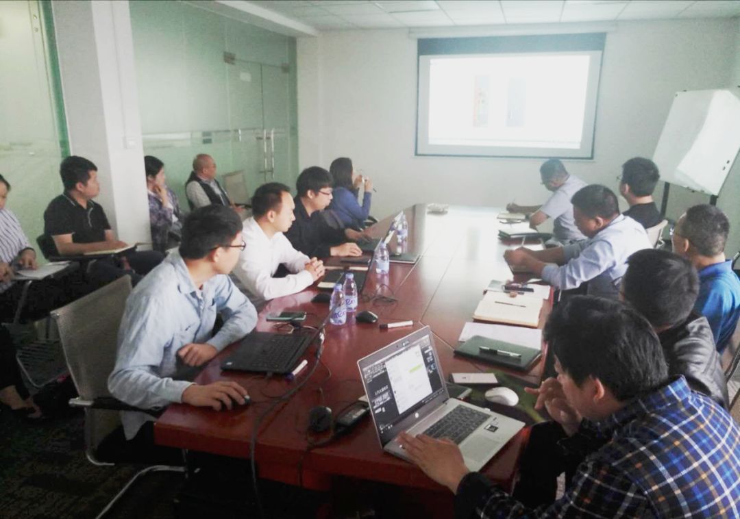 远能、树根云携手合作，AGV云平台搭建完成