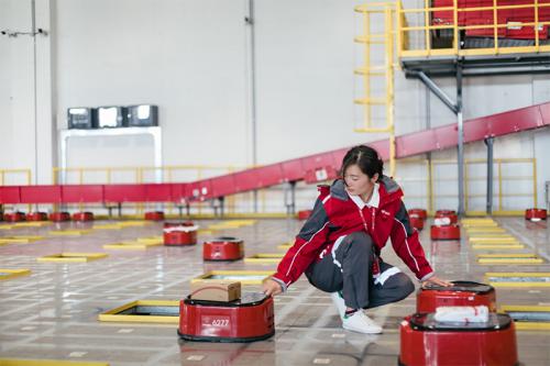 京东物流新青年：感受平凡中的力量