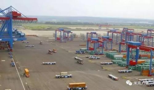 黑科技AGV打造空无一人自动化码头