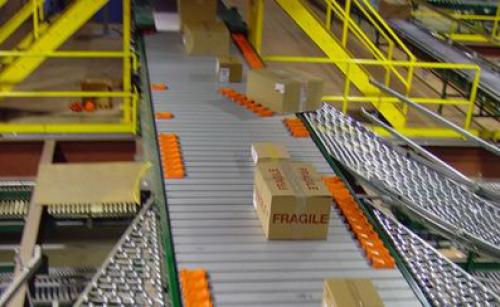 配送中心升级，2,800万件商品实现自动化处理