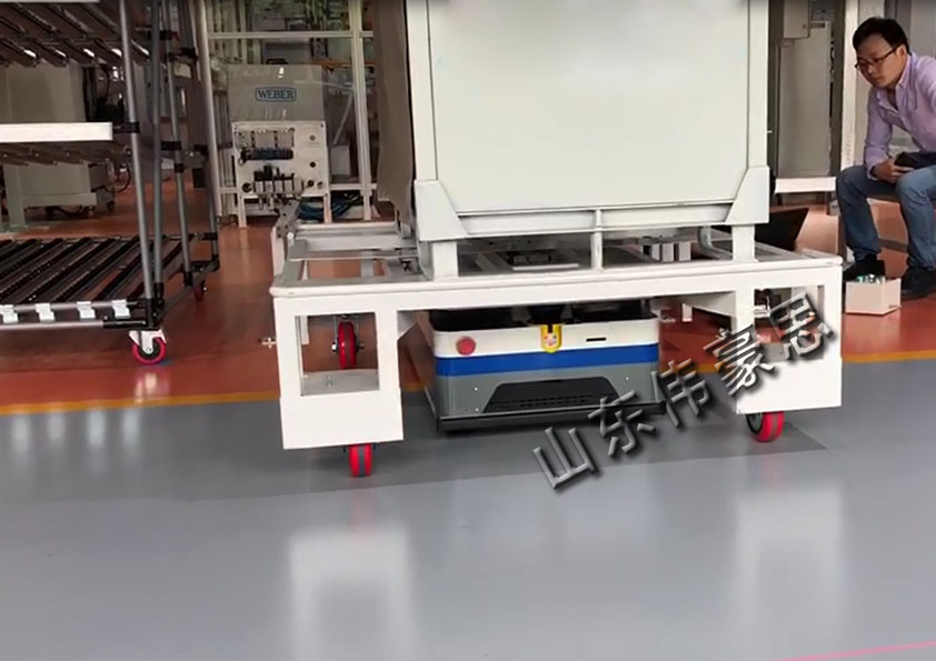 潜伏式牵引AGV小车 AGV智能搬运机器人_中国AGV网(www.chinaagv.com) 潜伏式牵引AGV小车 AGV智能搬运机器人_中国AGV网(www.chinaagv.com)