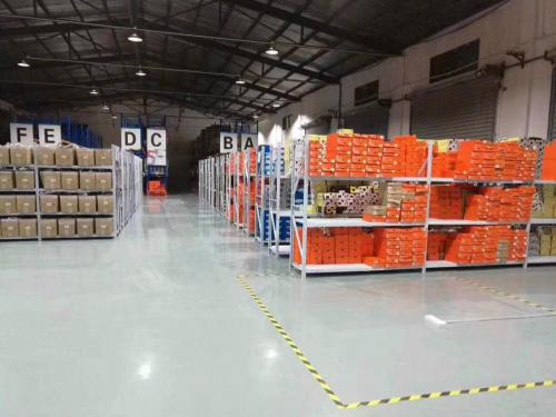 GOOD杨浦有服装仓库吗？只在上海有