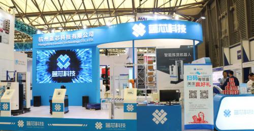 国内首台智能拣货机器人震撼登陆CeMAT2019 呈现智慧物流新未来