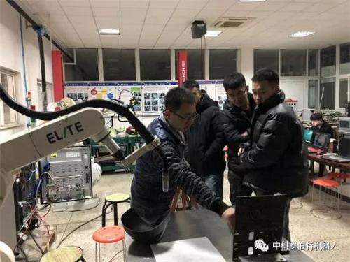 工业机器人学习到底有多重要