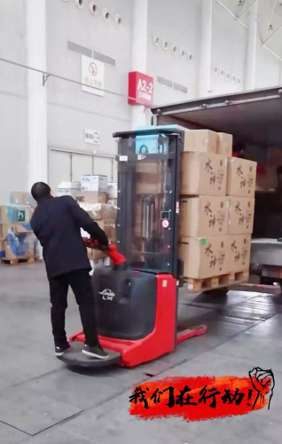 2月5日|林德第三批援助设备投放武汉抗疫中心仓库