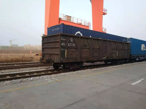 温馨！首批抗疫利器5G无人车，来啦~