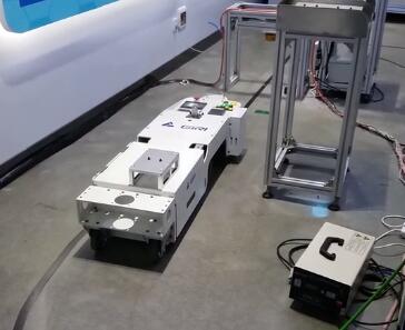 协作机械人 | 动进AGV+机械手应用案例