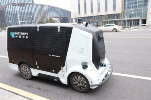 苏州高铁新城首批无人车上路应用啦！